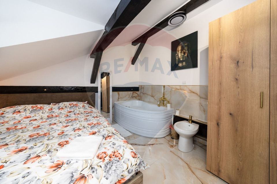 3 room Apartment for rent, Centrul Istoric area