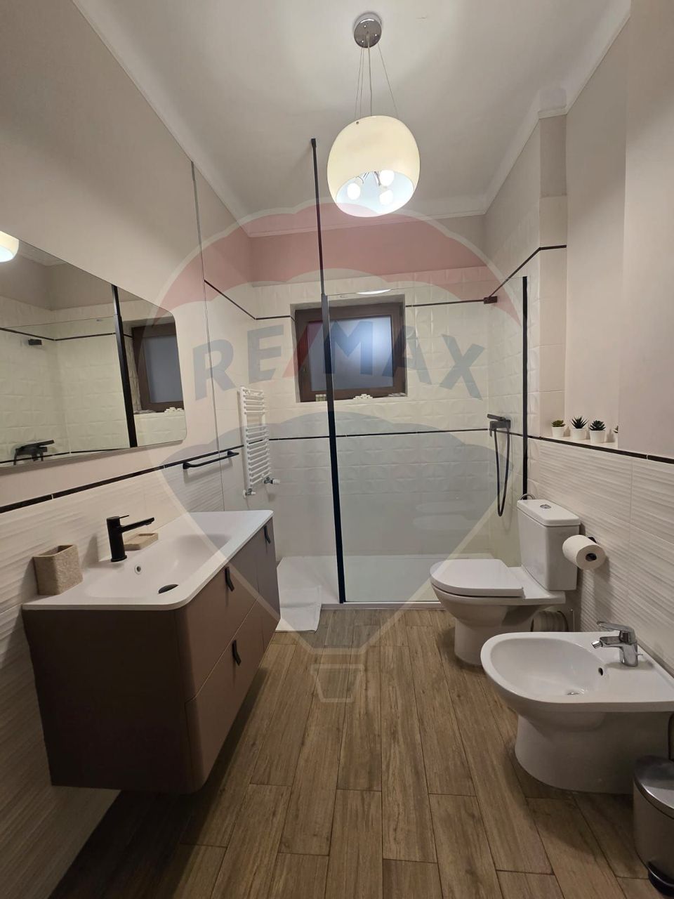 5 room Apartment for rent, Kiseleff area