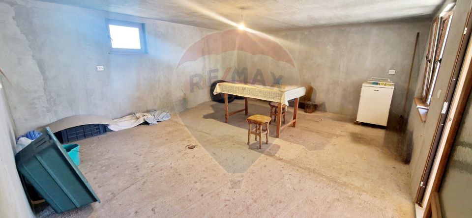 4 room House / Villa for sale