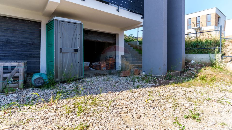 De vanzare duplex modern cu 4 camere, gradina si garaj, Baciu (Petrom)