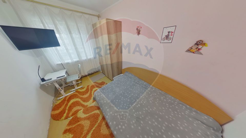 Apartament cu 3 camere de vânzare în zona Garii