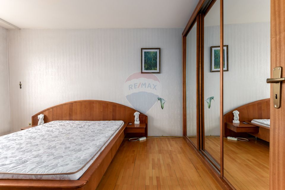 Apartament cu 5 camere de vânzare P-ta Victoriei Veronica Micle