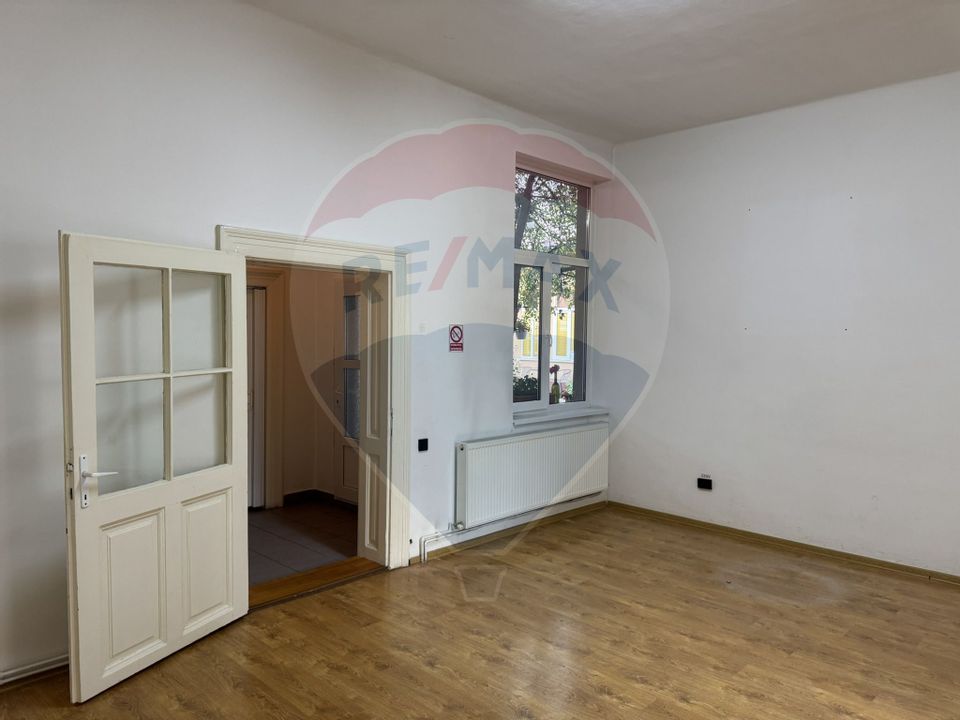 4 room House / Villa for sale, Ultracentral area