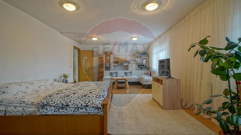 7 room House / Villa for sale