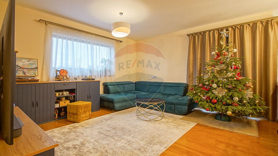 COMISION 0% | Casă tip duplex de vânzare | 5 camere | Cartier Izvor |