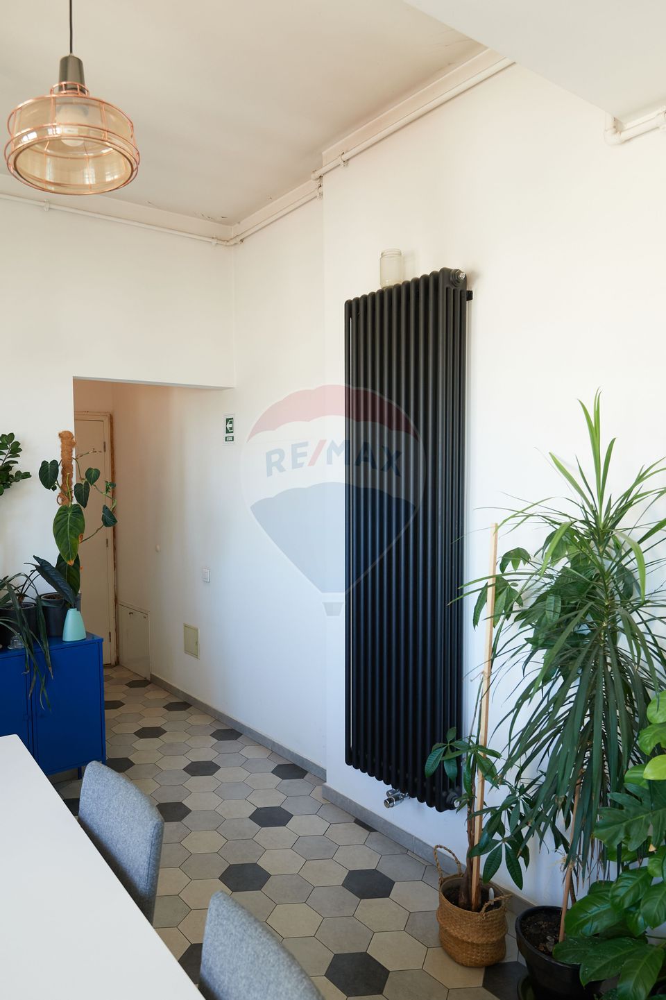 4 room Apartment for sale, Central area