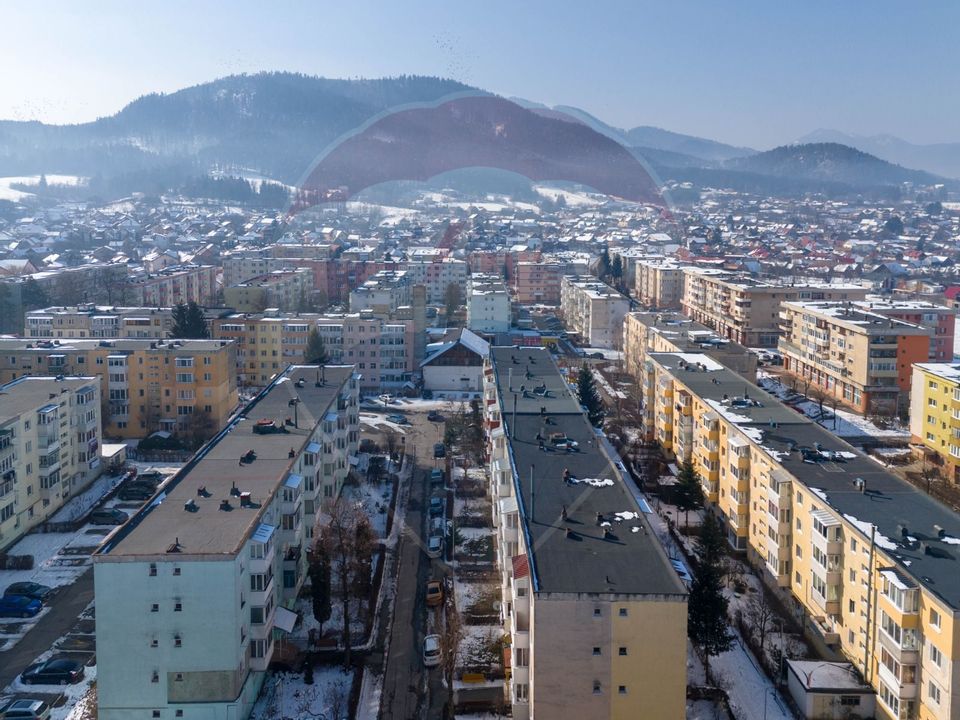 Apartament cu 2 camere, etaj intermediar, zona Electroprecizia!