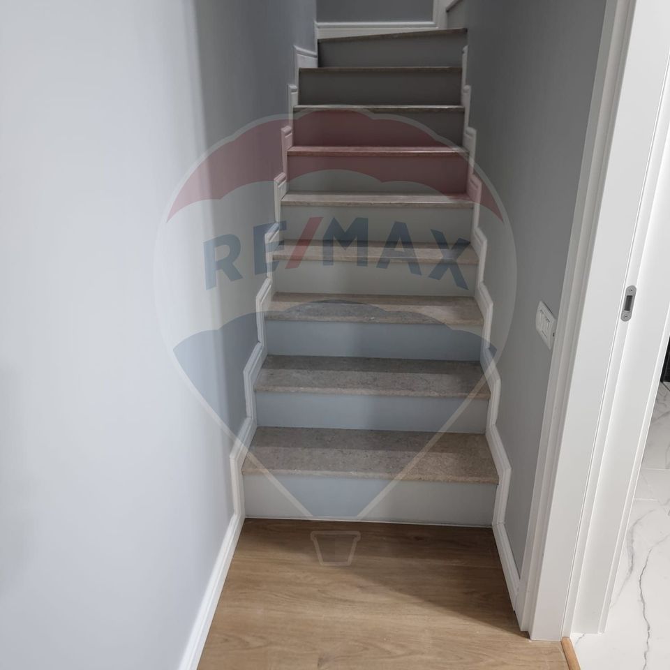 DE VANZARE Vila tip Quadruplex OTOPENI