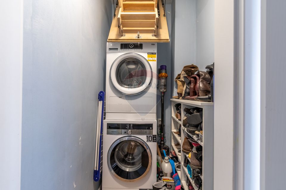 Apartament 3 camere de vanzare Bună Ziua str. Costache Negri Parcare