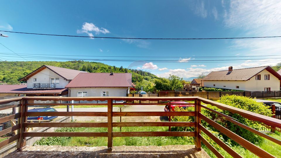 Comision 0 | Vila cu 7 camere | 1734 mp teren | Colonia 1 Mai | Vulcan