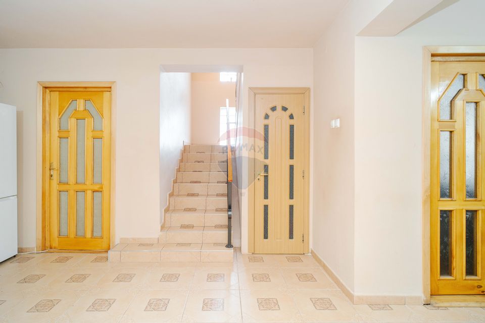 7 room House / Villa for sale