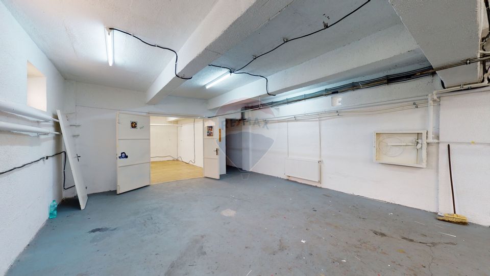 Spațiu comercial demisol Bucurestii Noi/ Metrou Straulesti