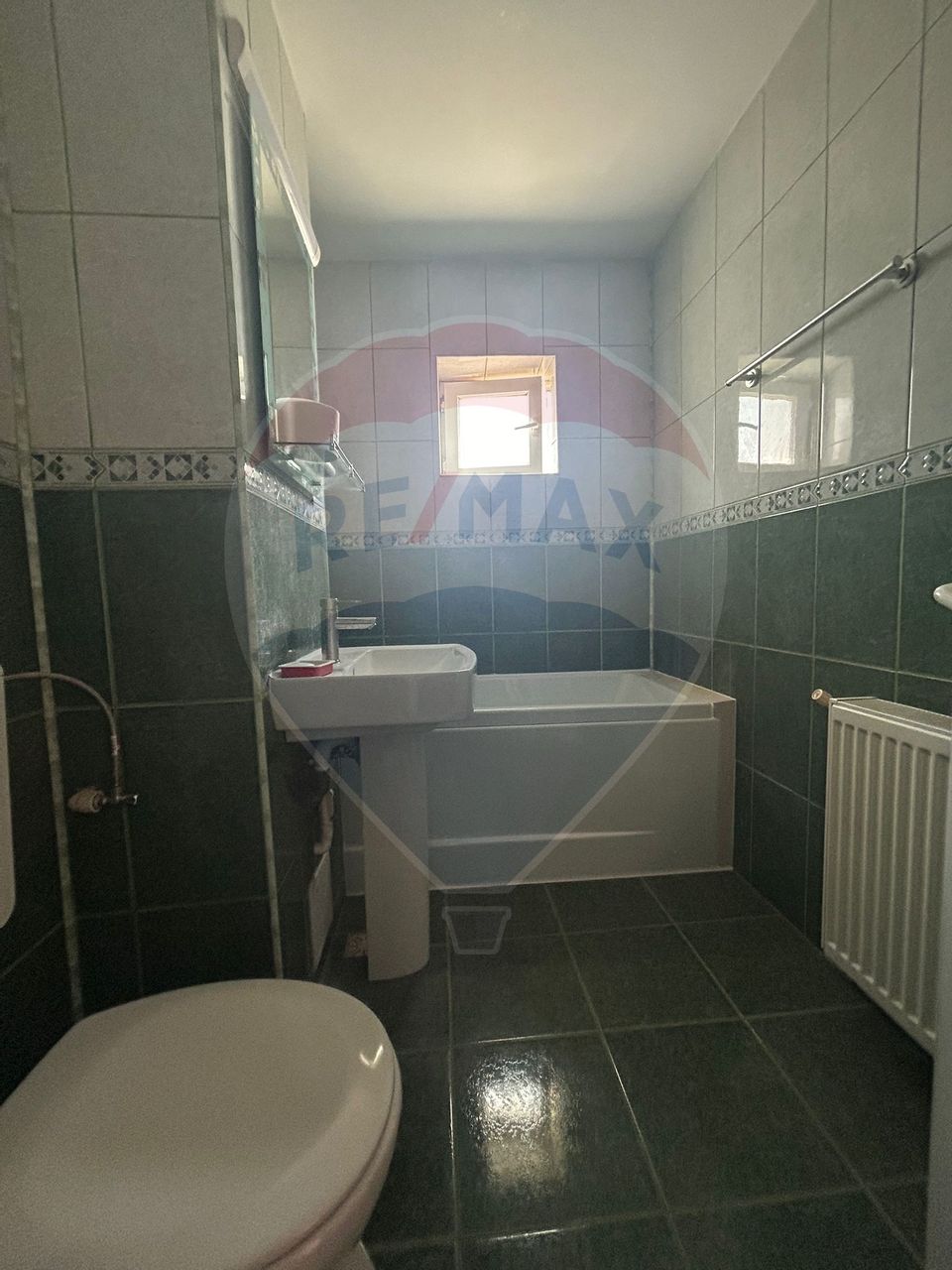 De vanzare apartament 3 camere,  MB 20 Slobozia IL