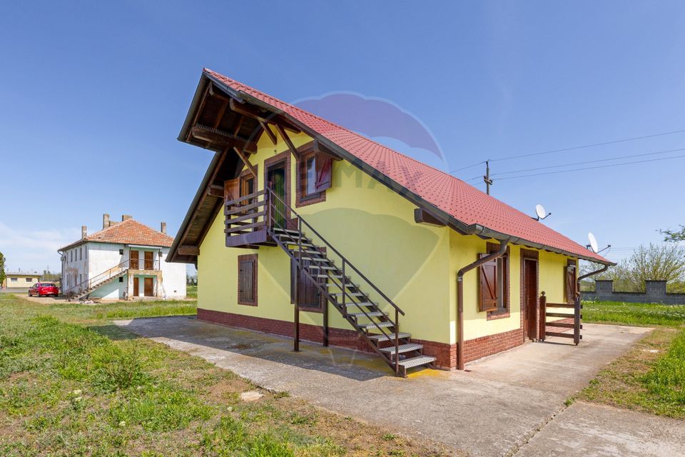 Apartament de închiriat la casă, cu 3 camere – zona Nord-Est, Șofronea
