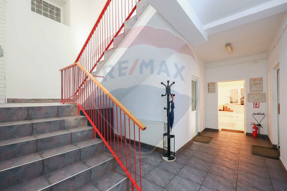 1,407.2sq.m Industrial Space for sale, Vest area