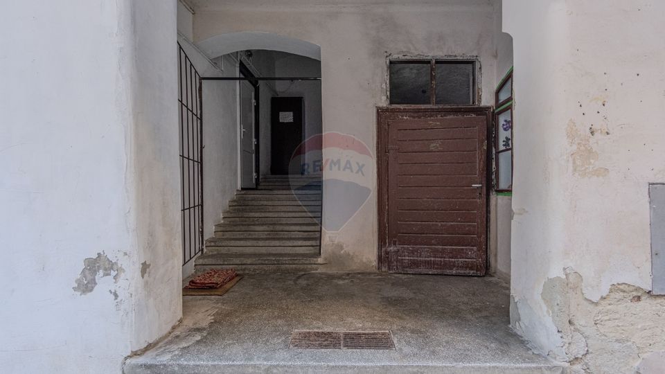 Comision 0 | Apartament cu 2 camere și terasă - Lângă  Piata Sfatului