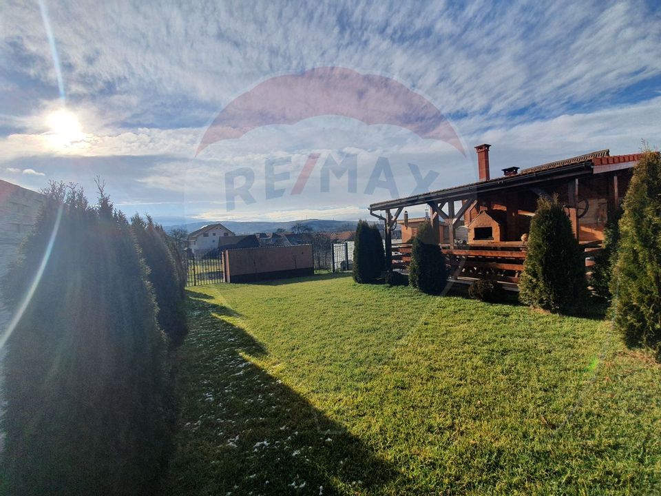 4 room House / Villa for sale