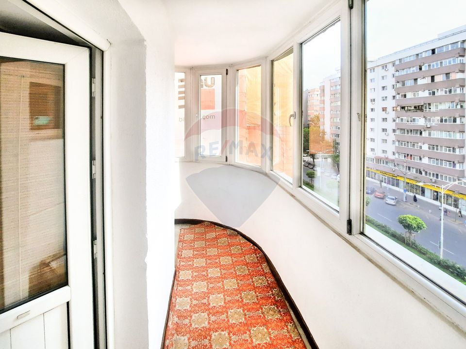 4 room apartment on Iuliu Maniu boulevard intersection Apusului