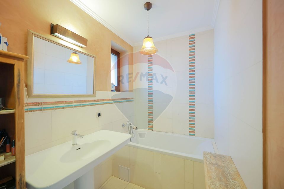 5 room House / Villa for sale, Nufarul area