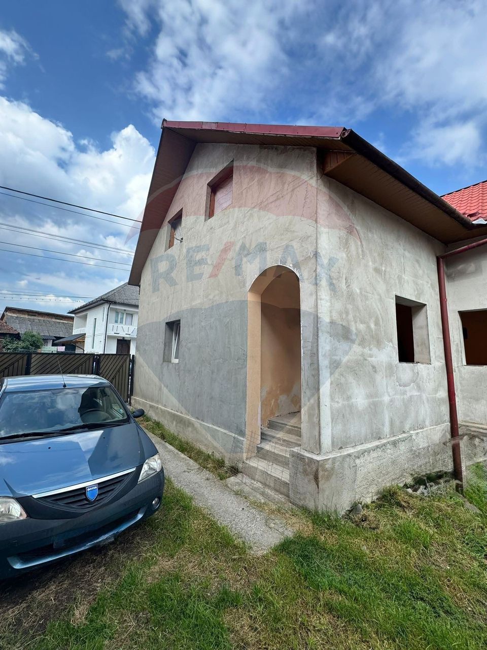 Casă / Vilă cu 4 camere de vânzare