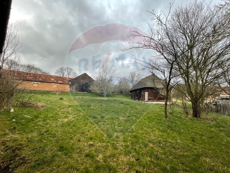 243sq.m Proprietate specială for sale