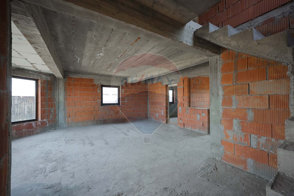 6 room House / Villa for sale