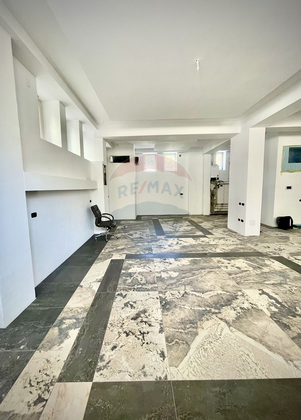 Casă / Vilă de închiriat în zona Aviatorilor