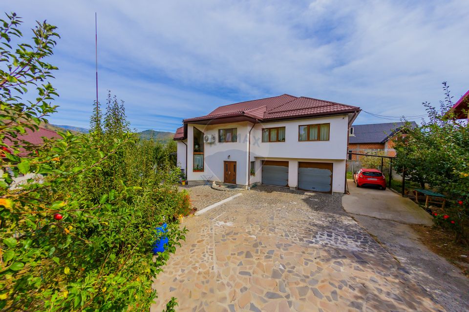 6 room House / Villa for sale, Periferie area