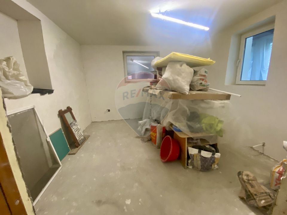 Vilă cu farmec istoric în Bușteni, pensiune sau locuință de vacanță!