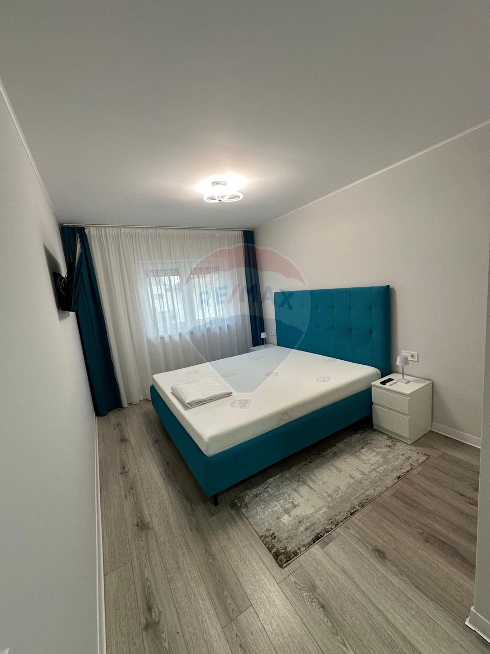 CASA DE LUX  4 CAMERE DE INCHIRIAT SELIMBAR