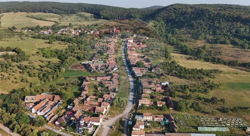 DE VANZARE Teren intr-un colț de Transilvanie autentică