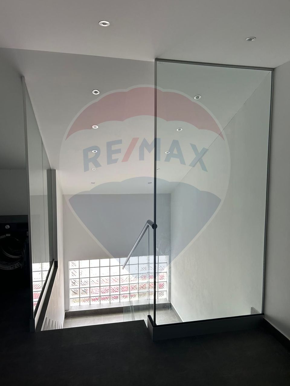 DE VANZARE Casă / Vilă cu 5 camere de vânzare în BUFTEA