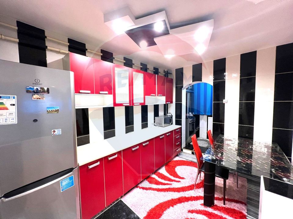 Apartament cu 3 camere decomandate de închiriat ALECU RUSSO