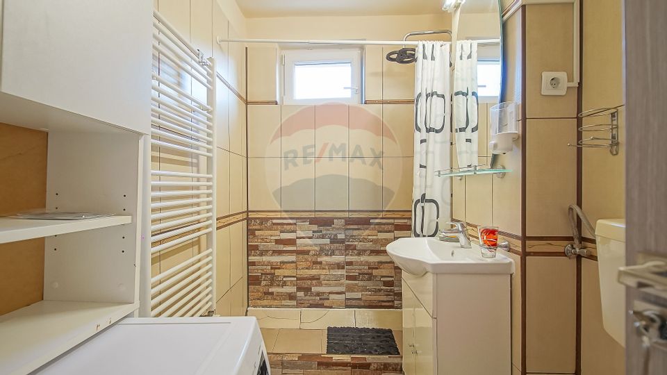 Apartament cu 3 camere de închiriat în zona Brasovul Vechi