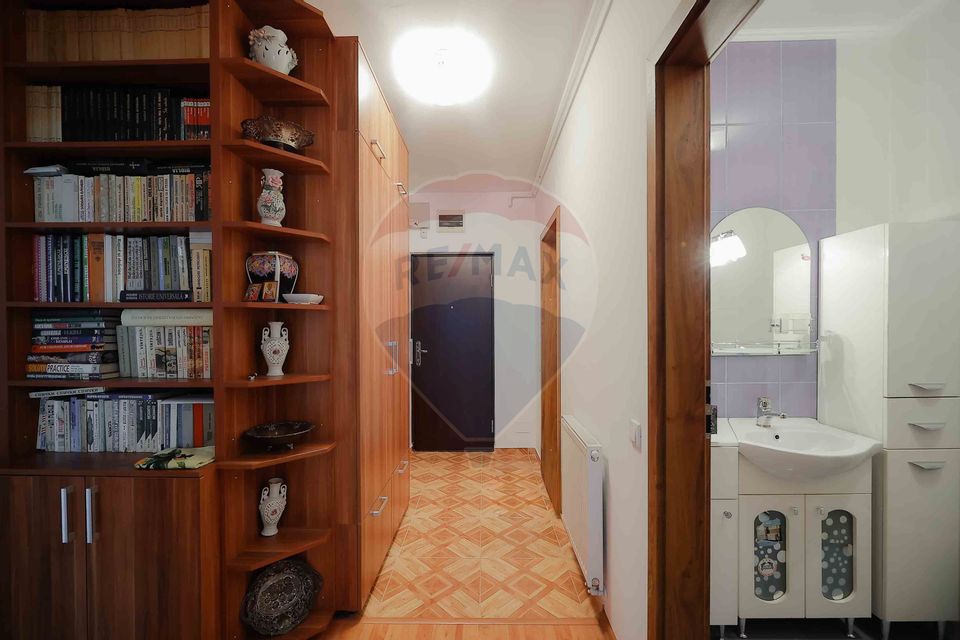 Apartament de Vânzare cu 3 Camere, Terasă de 32mp și Parcare Subterană