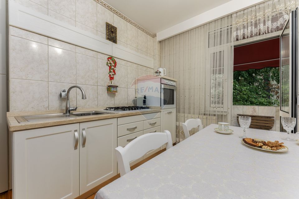 Apartament cu 5 camere in vila, curte si dependinte în Dorobanti