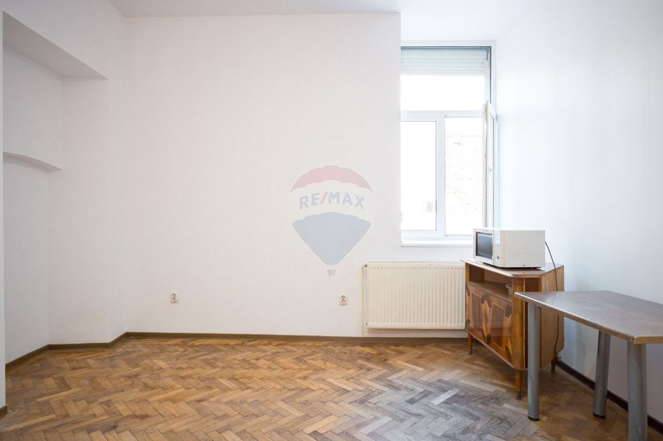 Ocazie! Garsoniera de vânzare pe Muresenilor, etaj 1, Centrul Istoric