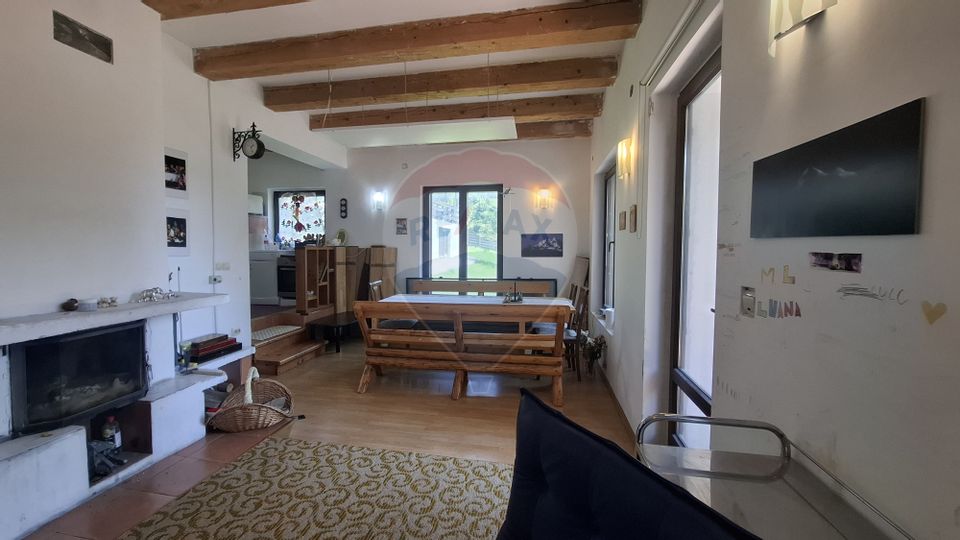 Casă de vacanță in Măgura, la poalele Munților Piatra Craiului