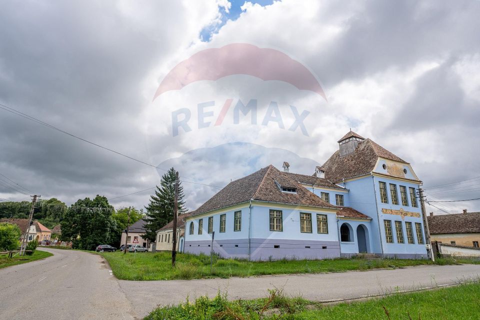 Fostă școală săsească semnată de Fritz Balthes – Bruiu, Sibiu