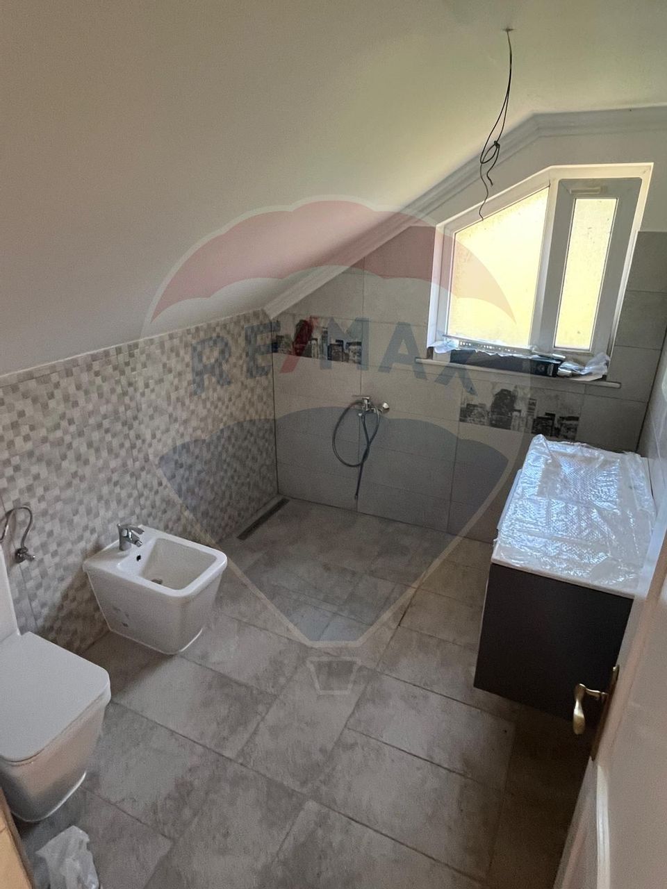 5 room House / Villa for sale