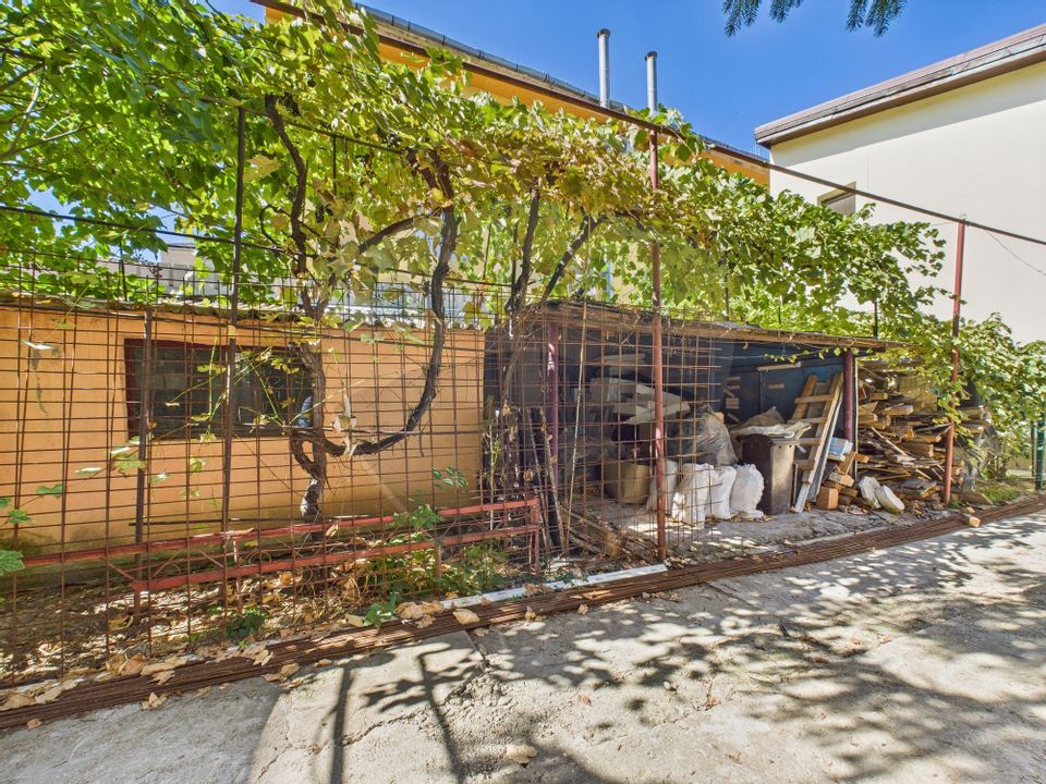 4 room House / Villa for sale, Stefan cel Mare area