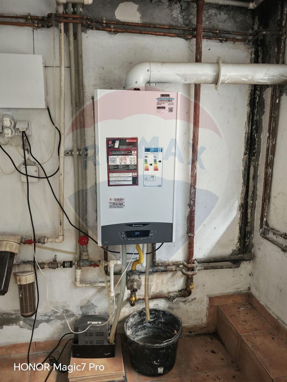 Ground floor + 1st floor for rent in villa – 220 sqm – Vitan Mall area