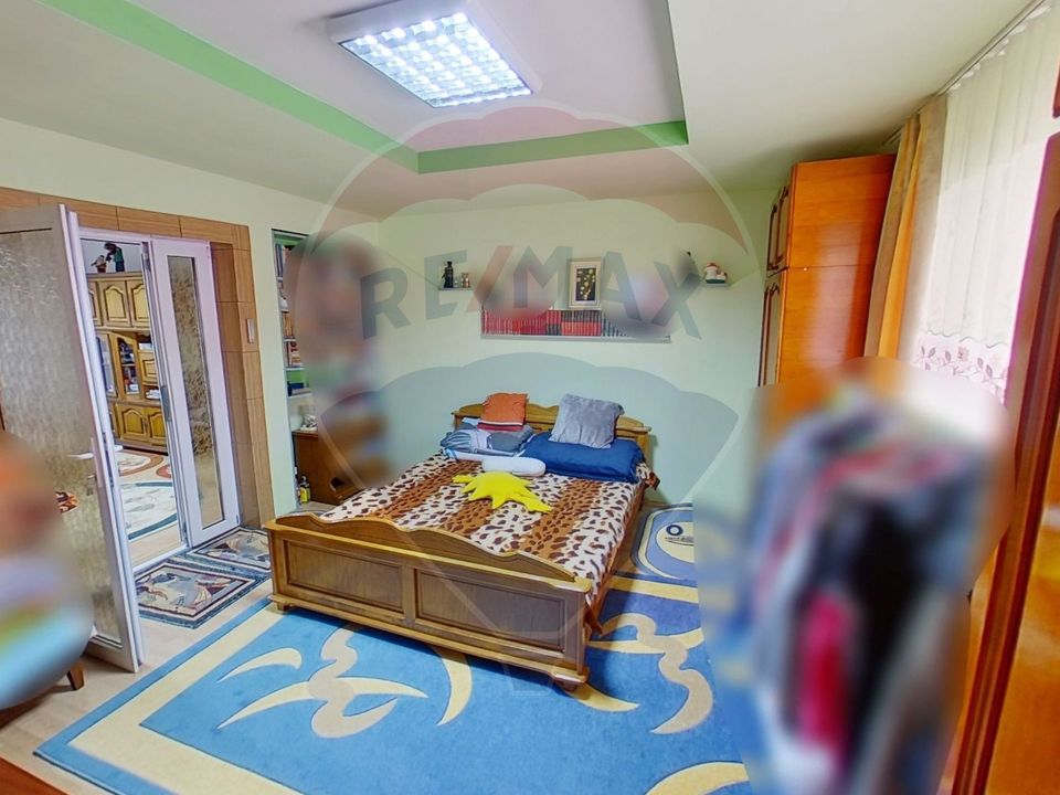 16 room House / Villa for sale, Est area