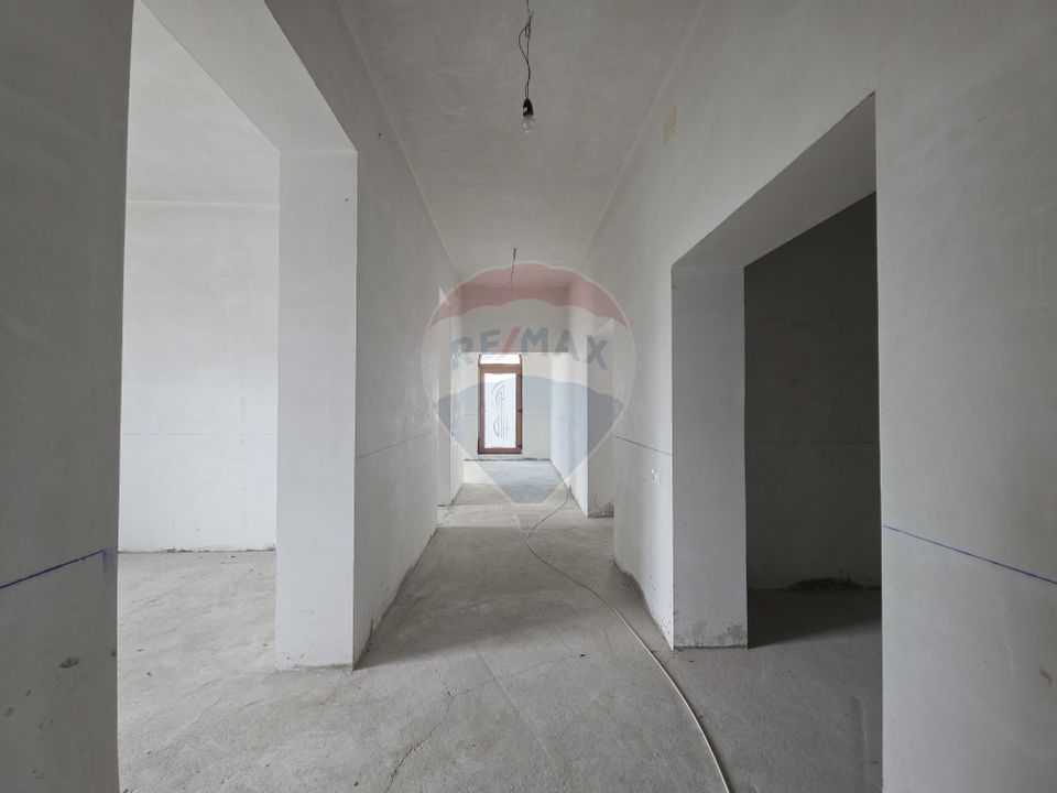 De vânzare proprietate unicat în Sascut - Bacău