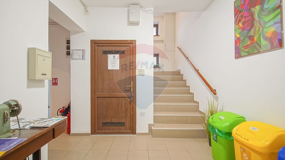 Casa cu 5 studiouri independente, terasa rooftop, vedere montana