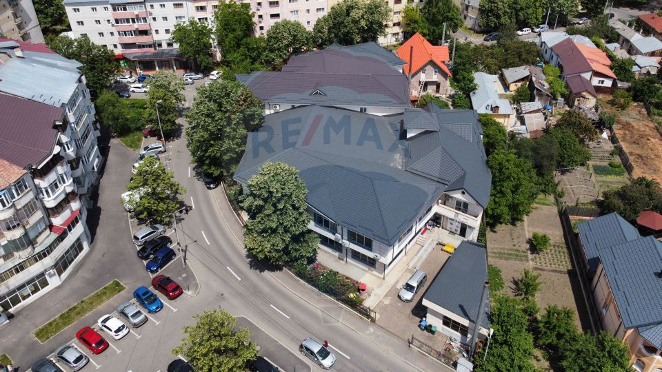 2,800sq.m Commercial Space, Brailei area