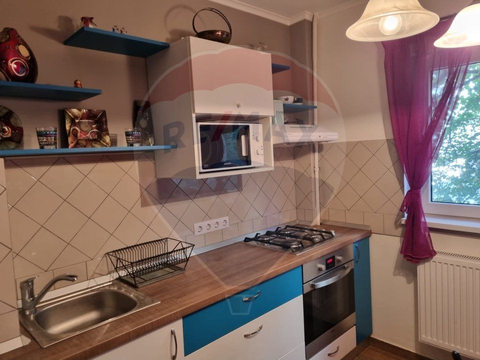 Închiriere apartament 2 camere pe strada Trestiana