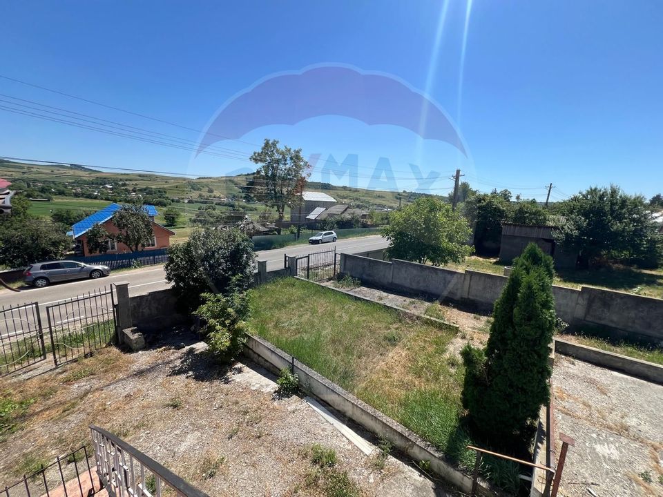 Casă / Vilă cu 5 camere de vânzare