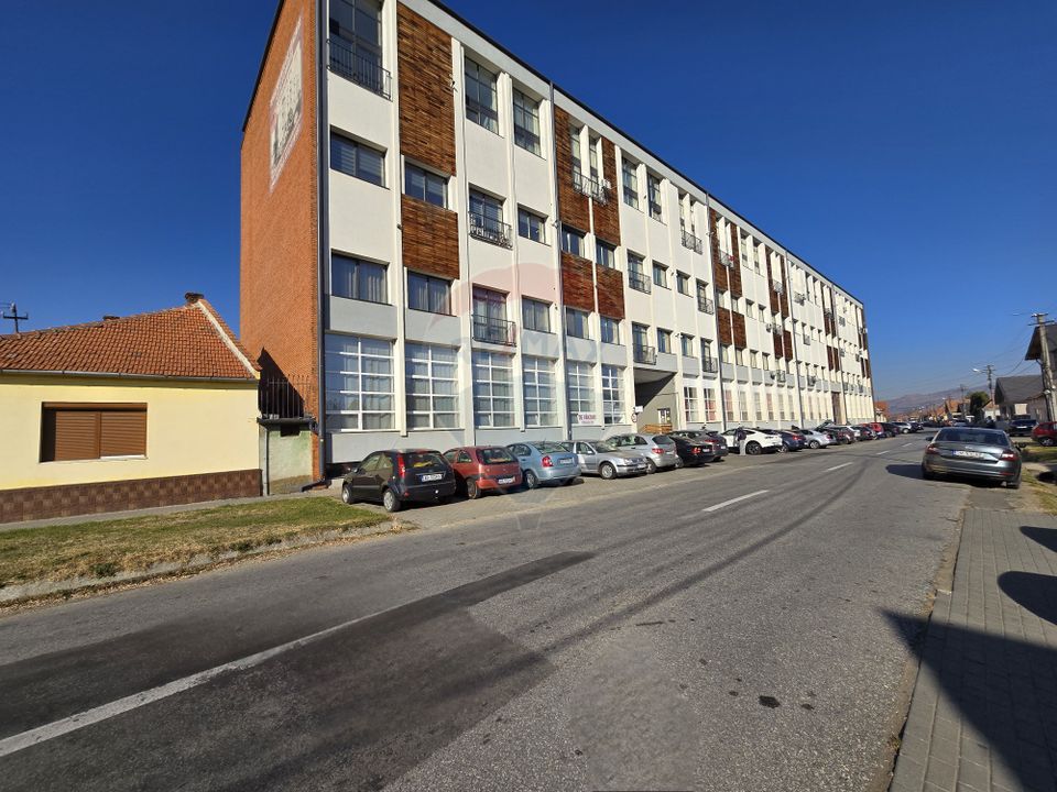 Spațiu 245 mp de depozitare în Sebeș- Alba