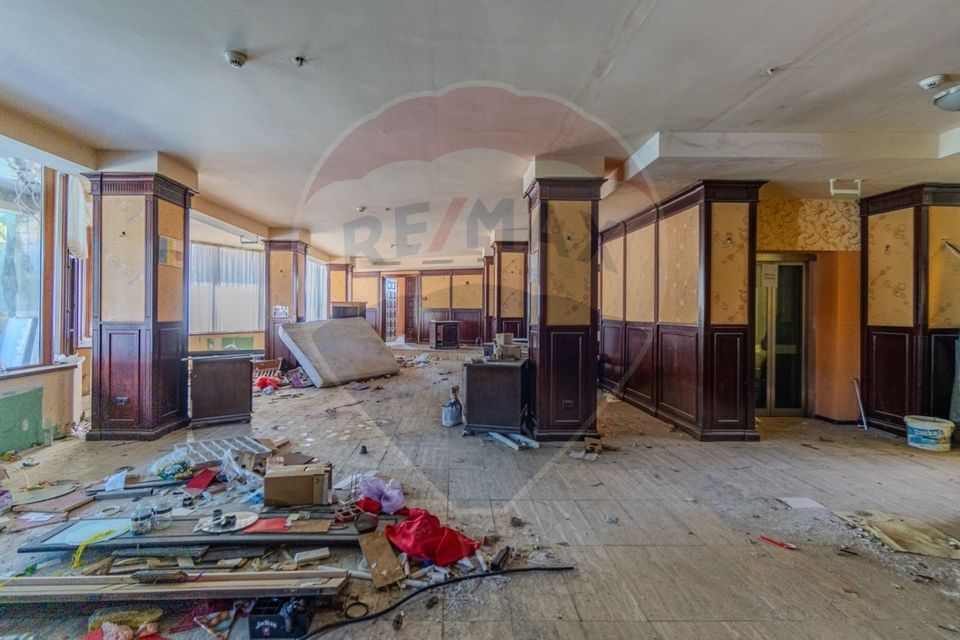 Activ Hotelier SubEvaluat | 18.000 mp construiti | 3 ha teren | BRASOV